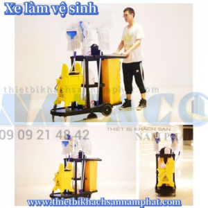 Xe đẩy làm vệ sinh
