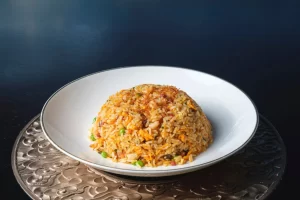 Hướng Dẫn Cách Xào Món Cơm Chiên Dương Châu Chuẩn Vị