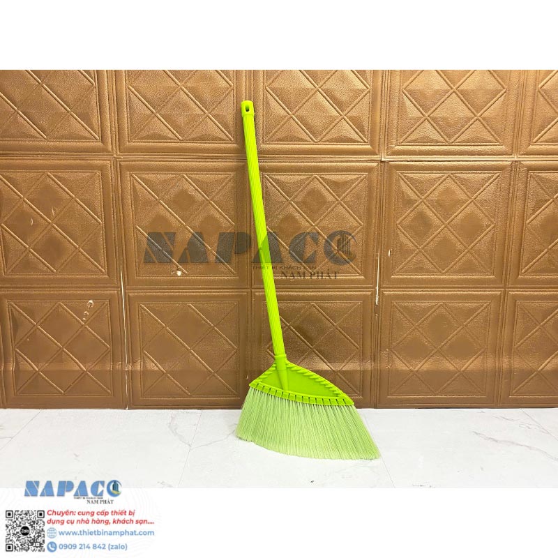 Chổi Nhựa Có Móc Treo 90cm