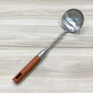 Vá Xào Inox Cán Gỗ 186355