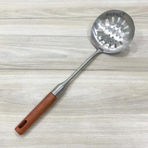 Vá Xào Inox Cán Gỗ Có Lỗ 186354