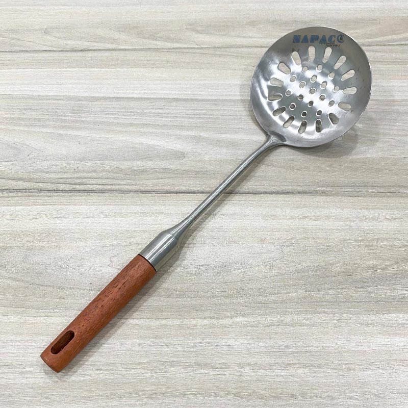 Vá Xào Inox Cán Gỗ Có Lỗ 186354