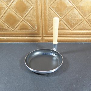 Chảo nấu cơm gà kiểu Nhật