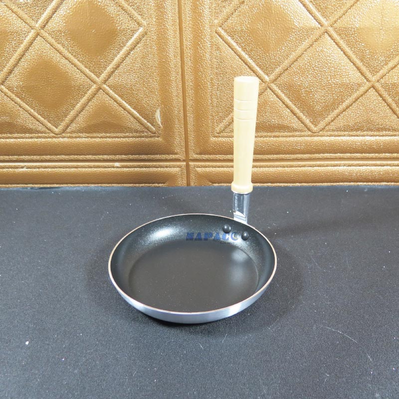 Chảo nấu cơm gà kiểu Nhật