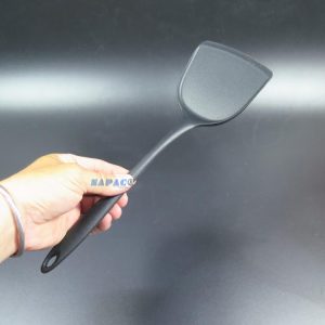 dụng cụ lật xào lòng chảo chống dính