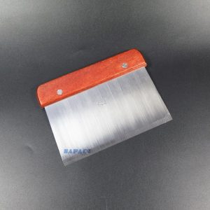 Dao cắt bột làm bánh